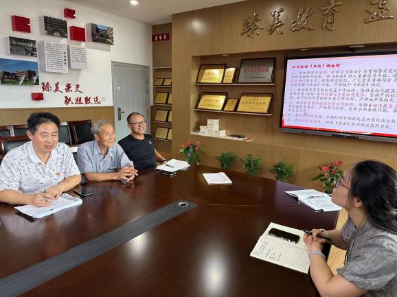 【臻美金龙】党纪学习新成效 总结提升强党性——“学条例办法当实干先锋主题党日活动_html_7e0c3998.jpg