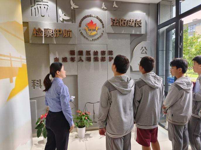 检察院新闻稿2_html_m6a24af15.jpg