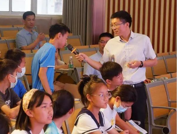 2023.6.11一中思益·润质教学  趣教乐学促成长 崇文求理向未来_html_6feba8a4.jpg