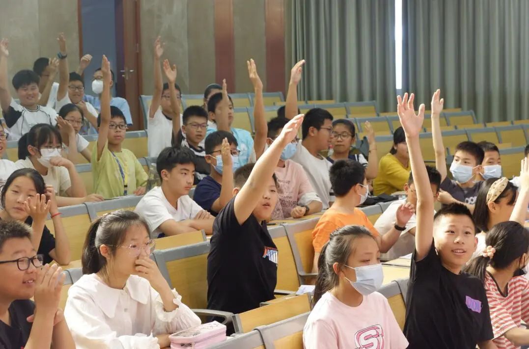 2023.6.11一中思益·润质教学  趣教乐学促成长 崇文求理向未来_html_53b95c6c.jpg