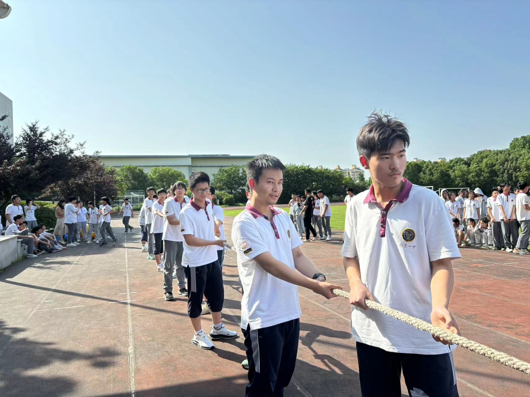 一中思益拔河比赛_html_m74e2a574.jpg