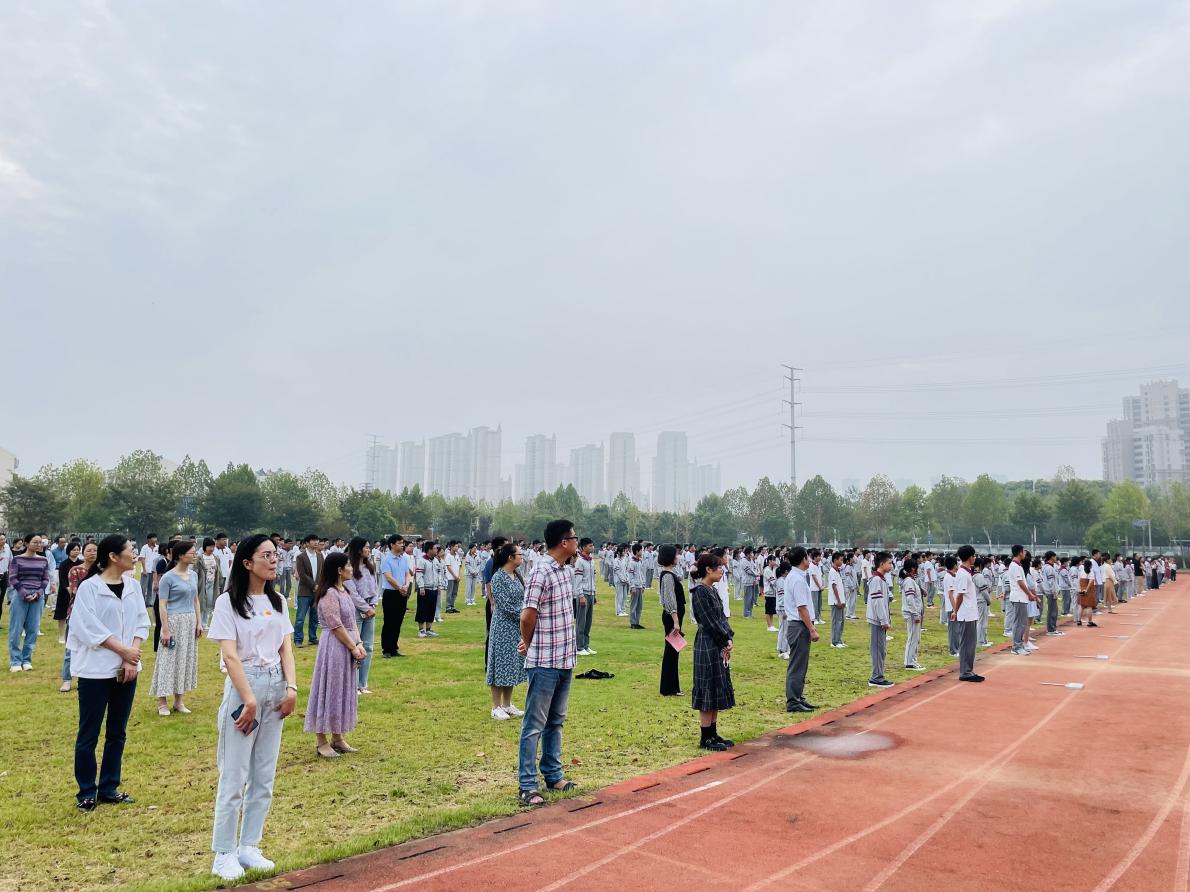 2022.9.1新学期、新起点、新气象——南京一中马群分校2022秋季学期顺利开学_html_m3681b027.jpg