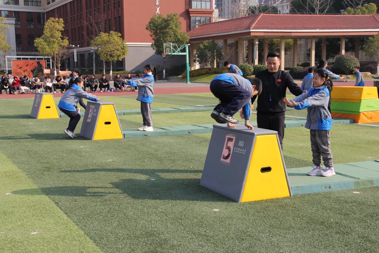 20241226强化基础体适能教学，助力学生体质健康成长----南京市小学体育教研活动(1)_html_536fe481.jpg