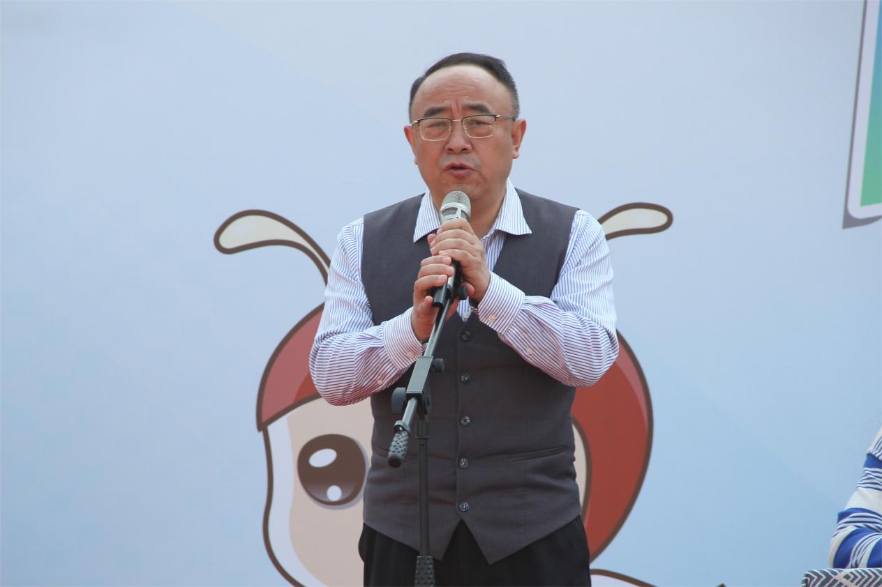 20240427春日绽芳华 运动展风采_html_m24b495bf.jpg