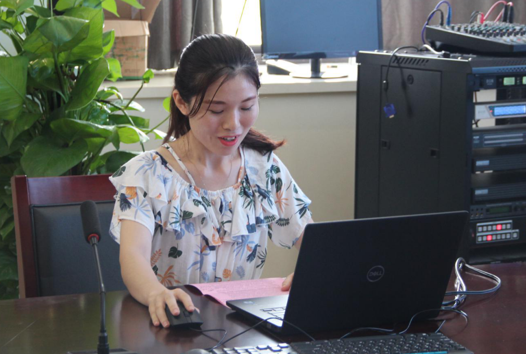 新教师培训新闻稿_html_240b2091.png