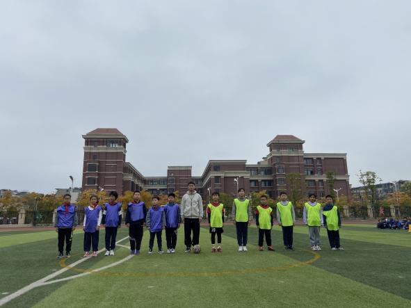 晓庄小学“校长杯”足球班级联赛赛程报道（三）_html_mdd98f6e.jpg
