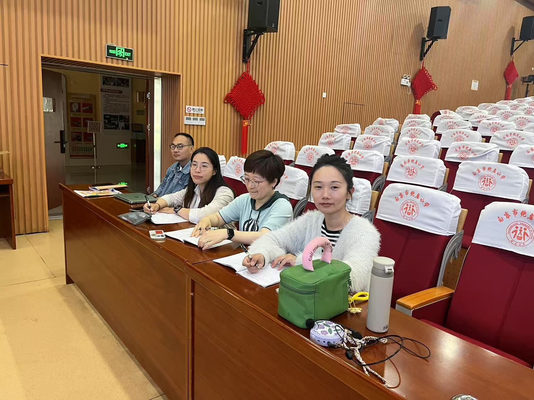 20250425活动报道：探讨单元主题意义 共研单元整体教学20250425_html_m5d4ba60b.jpg