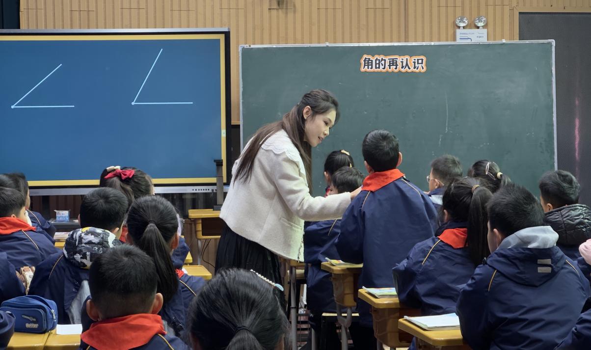 苏南苏北小学数学教学协同探索与实践（通讯稿）_html_2e780ecd.jpg
