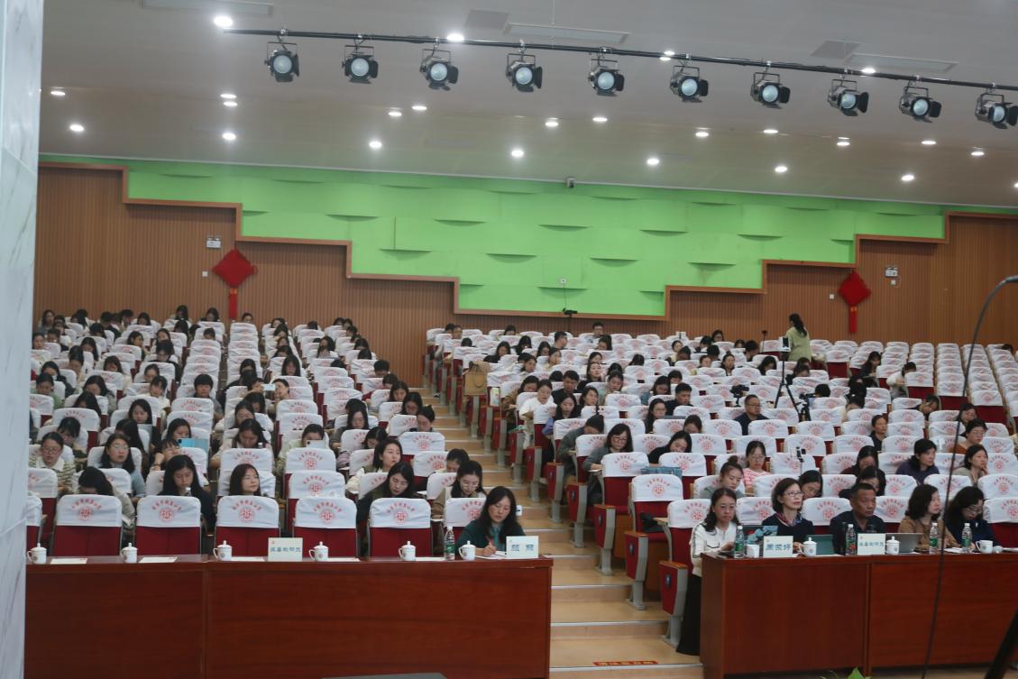 20241102京市晓庄小学10月教育教学简报_html_6e9e2305.jpg