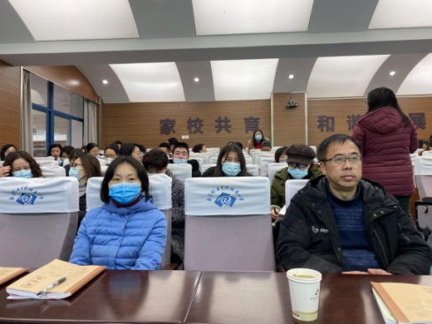 落实全会精神 把好立德树人总开关_html_m1d1cb624.jpg