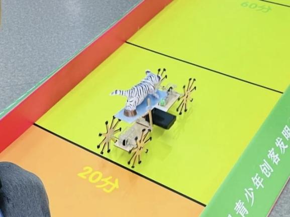 20241209IEYI 世界青少年创客发明大赛江苏选拔赛（12.7）(1)_html_72dd9a12.jpg