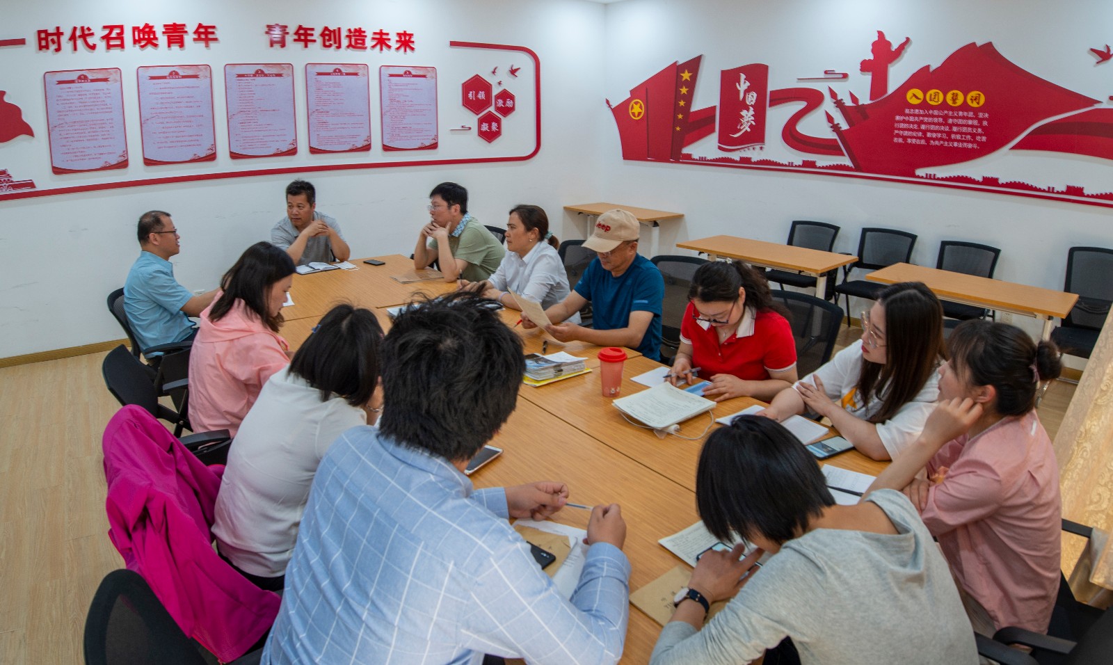 语文学科研讨 (2).jpg