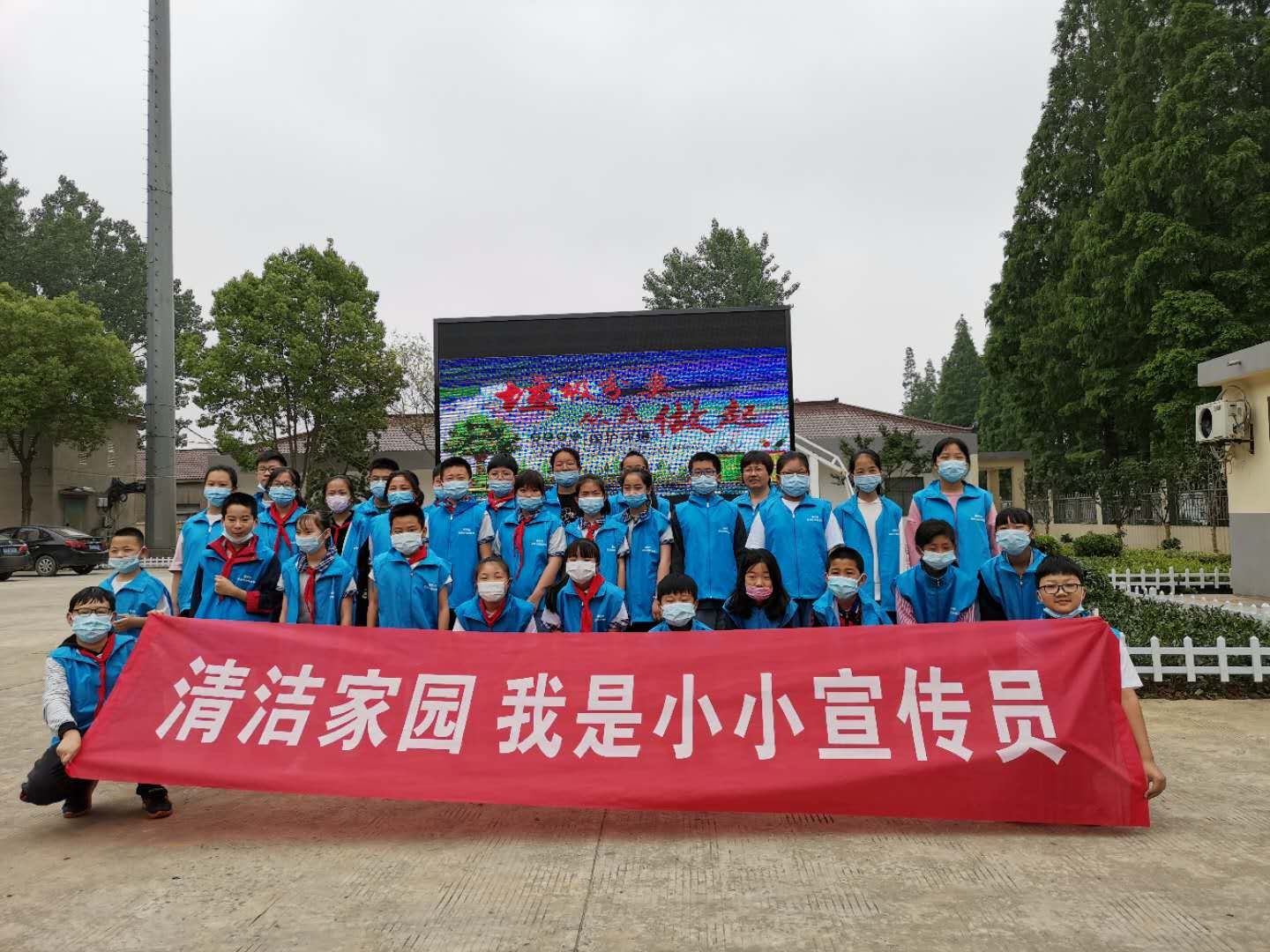 现场大合影2.jpg