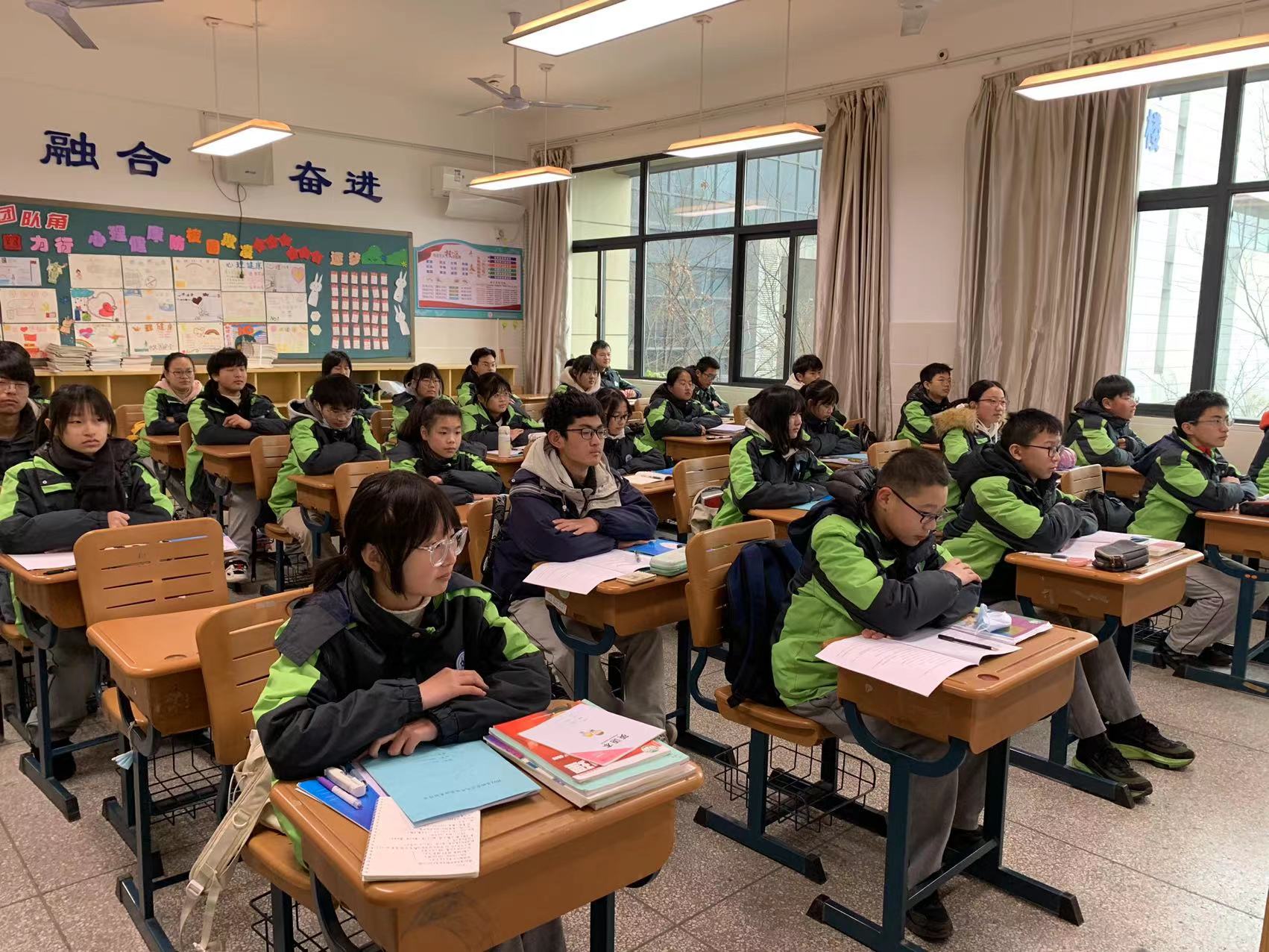 法制散学_html_637beda3.jpg