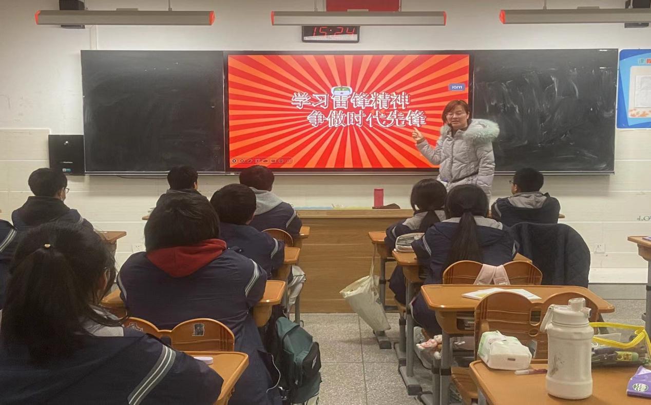 学习雷锋精神 传承光荣传统_html_m171f7758.jpg
