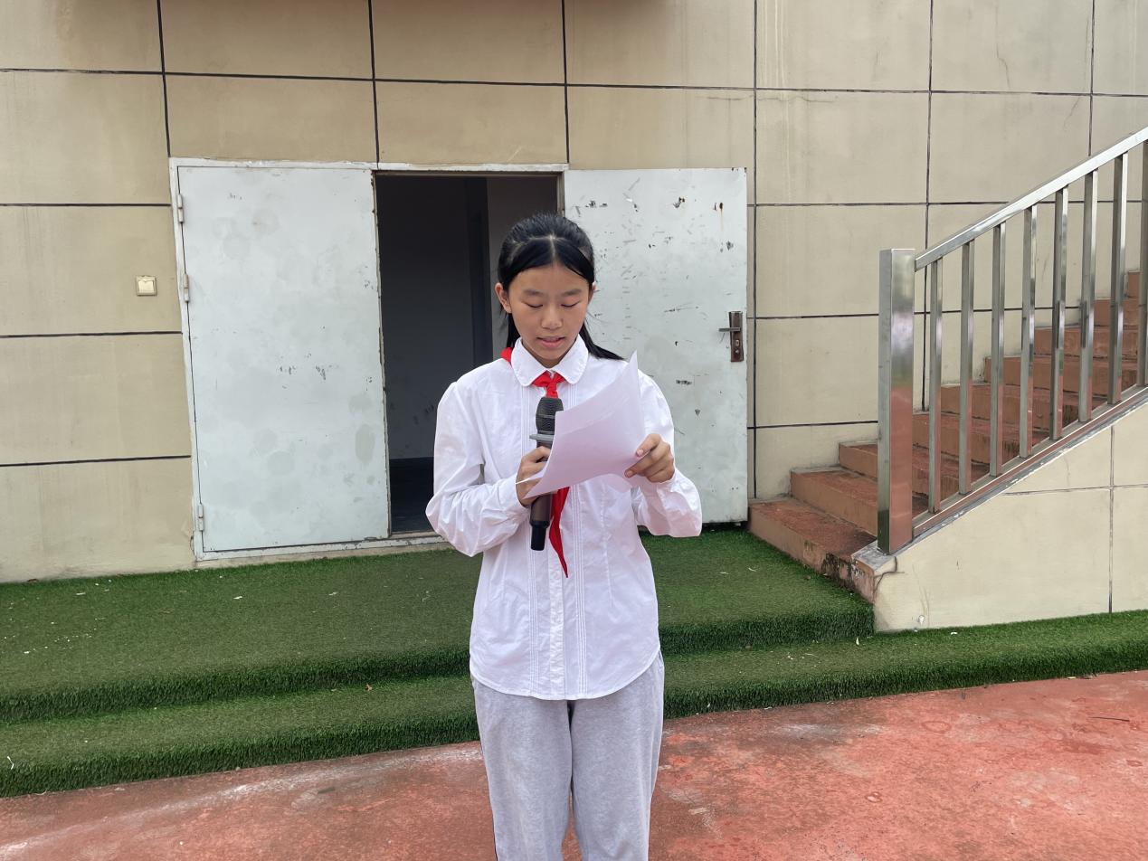 开学仪式_html_7ff57969.jpg