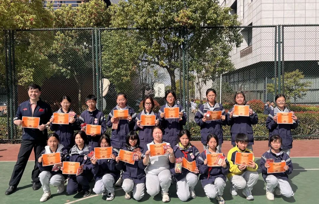 【融创德育】破茧向光  学路繁花——第四十八期  实初尧化晨勉_html_m3fe36534.jpg