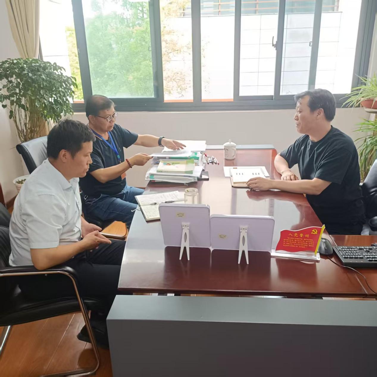【融创实初】强化督导检查，筑牢安全防线——栖实尧化“校园安全”专项督导_html_53dfa388.jpg