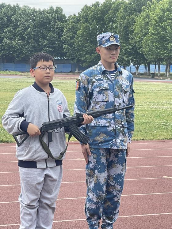20230525 国防纪念馆参观活动_html_5fd6de78.jpg