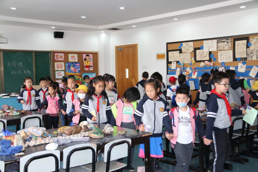 走进小学_html_3741fa8.jpg