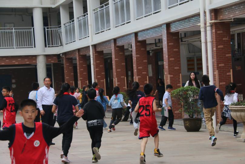安全演练新闻报道_html_36467af9.jpg