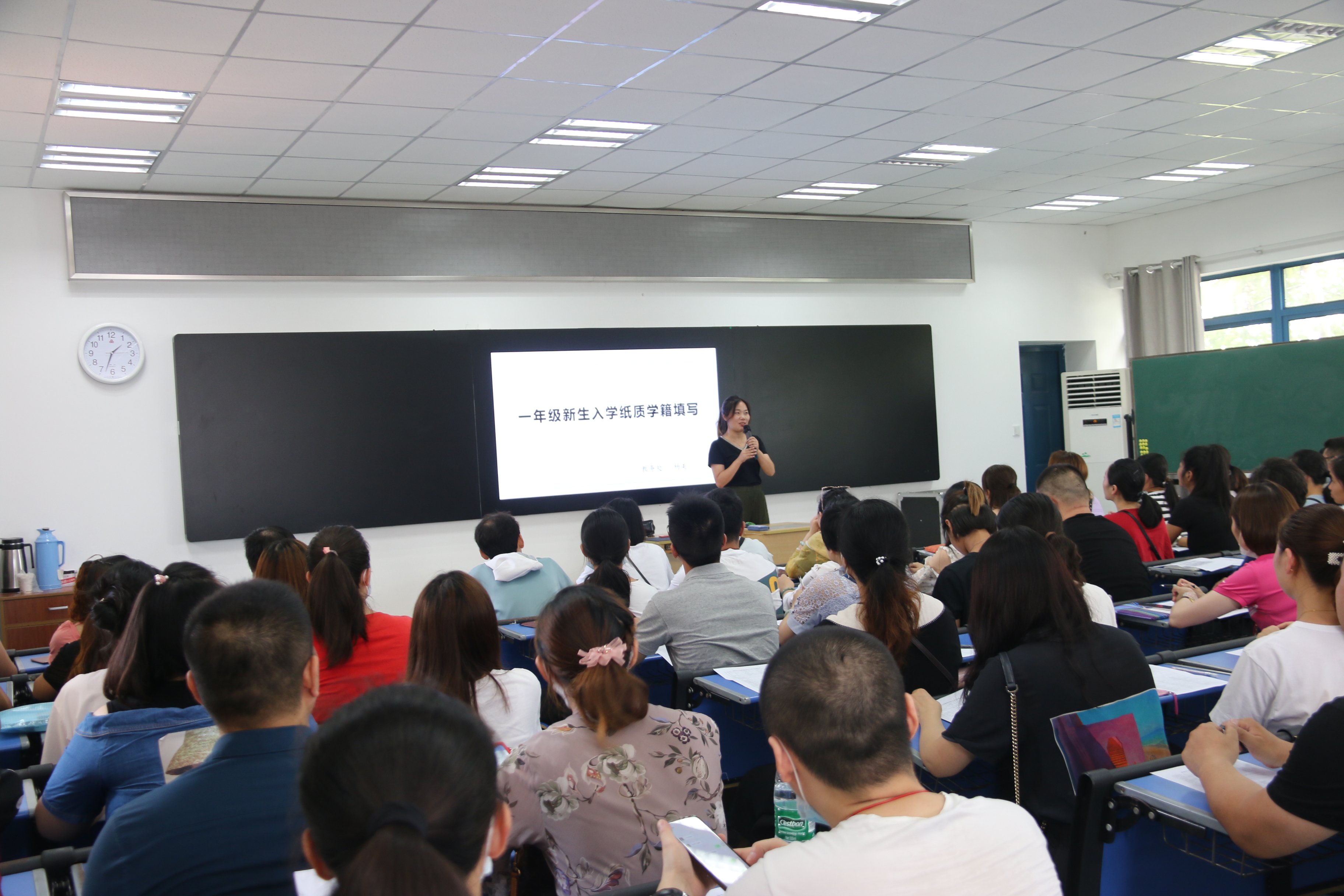 家长会新闻稿-gu ._html_m7137cd48.jpg