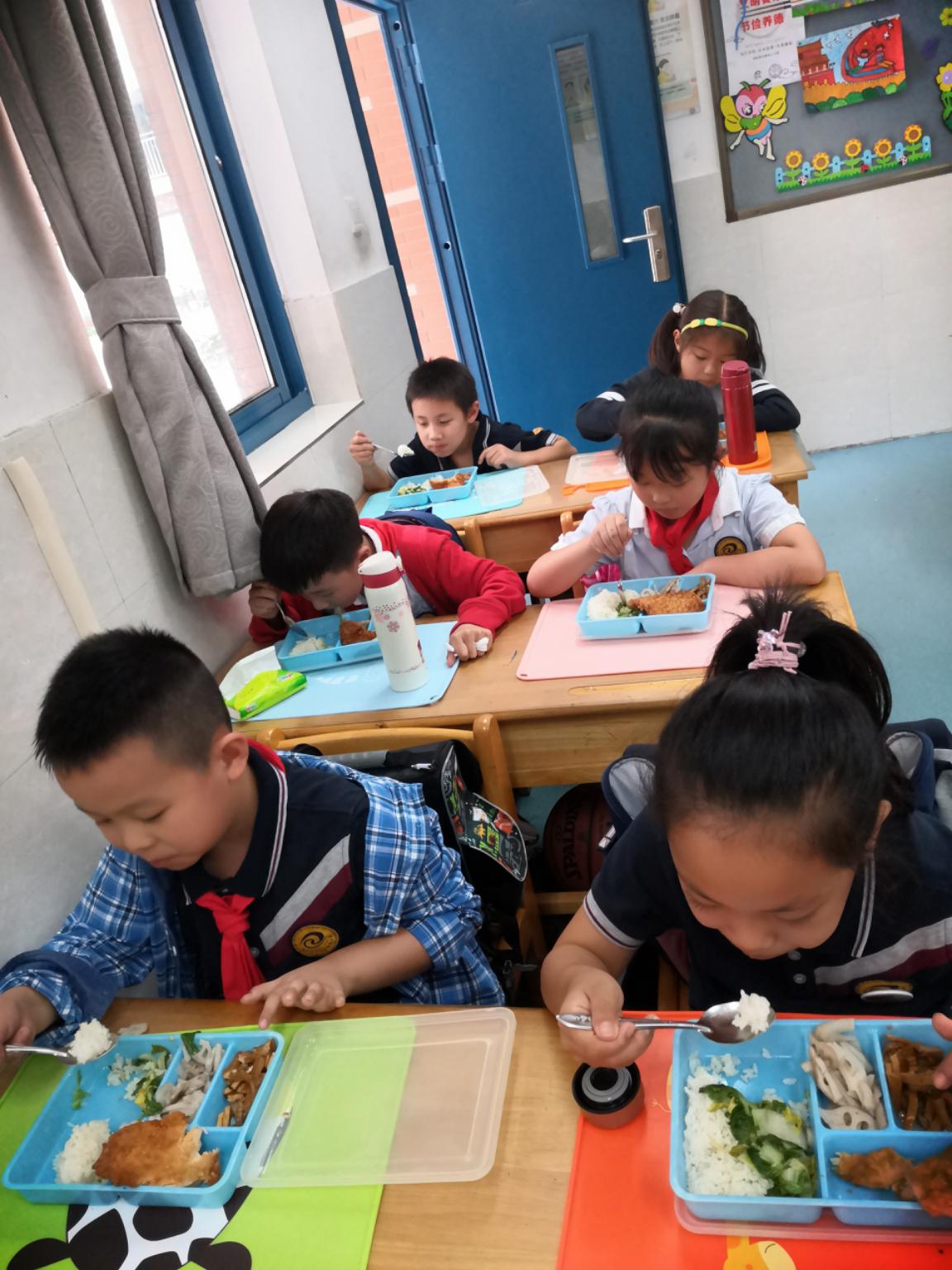 新闻稿2_html_44ab95b7.jpg