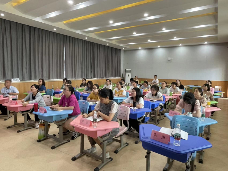 新时代思政课建设与思政教师专业成长-第二组_html_m58b58299.png