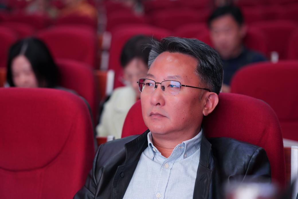 知行合一，共筑教育梦想—栖霞区“行知故事”暨“南京市教育好故事”演讲比赛_html_m30faf4d5.jpg