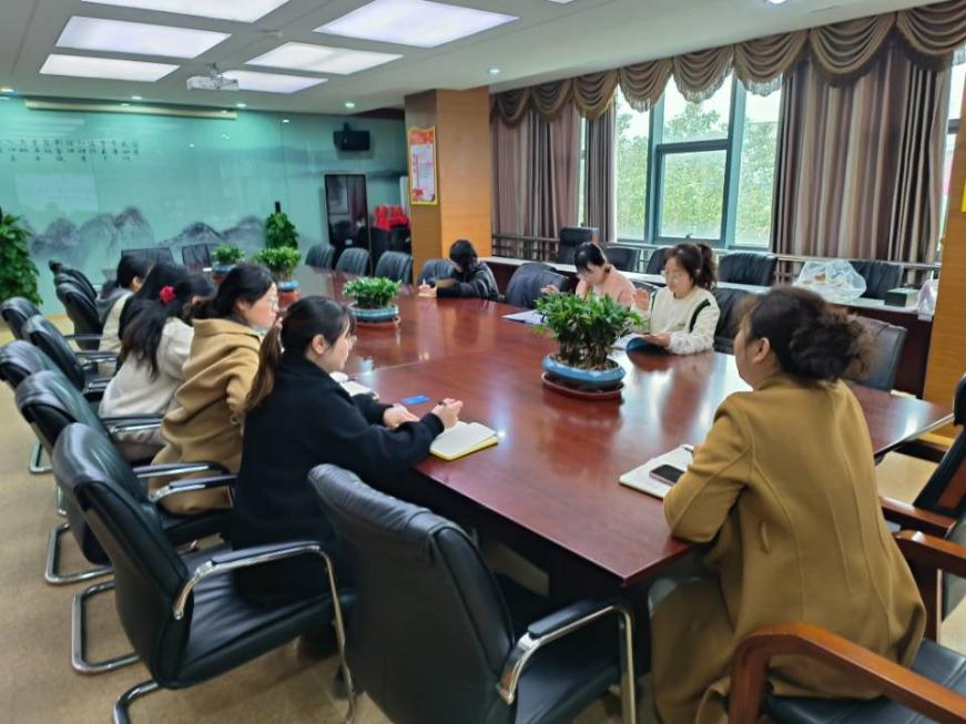 研究课堂 关注学生 提质增效_html_399e46cb.jpg