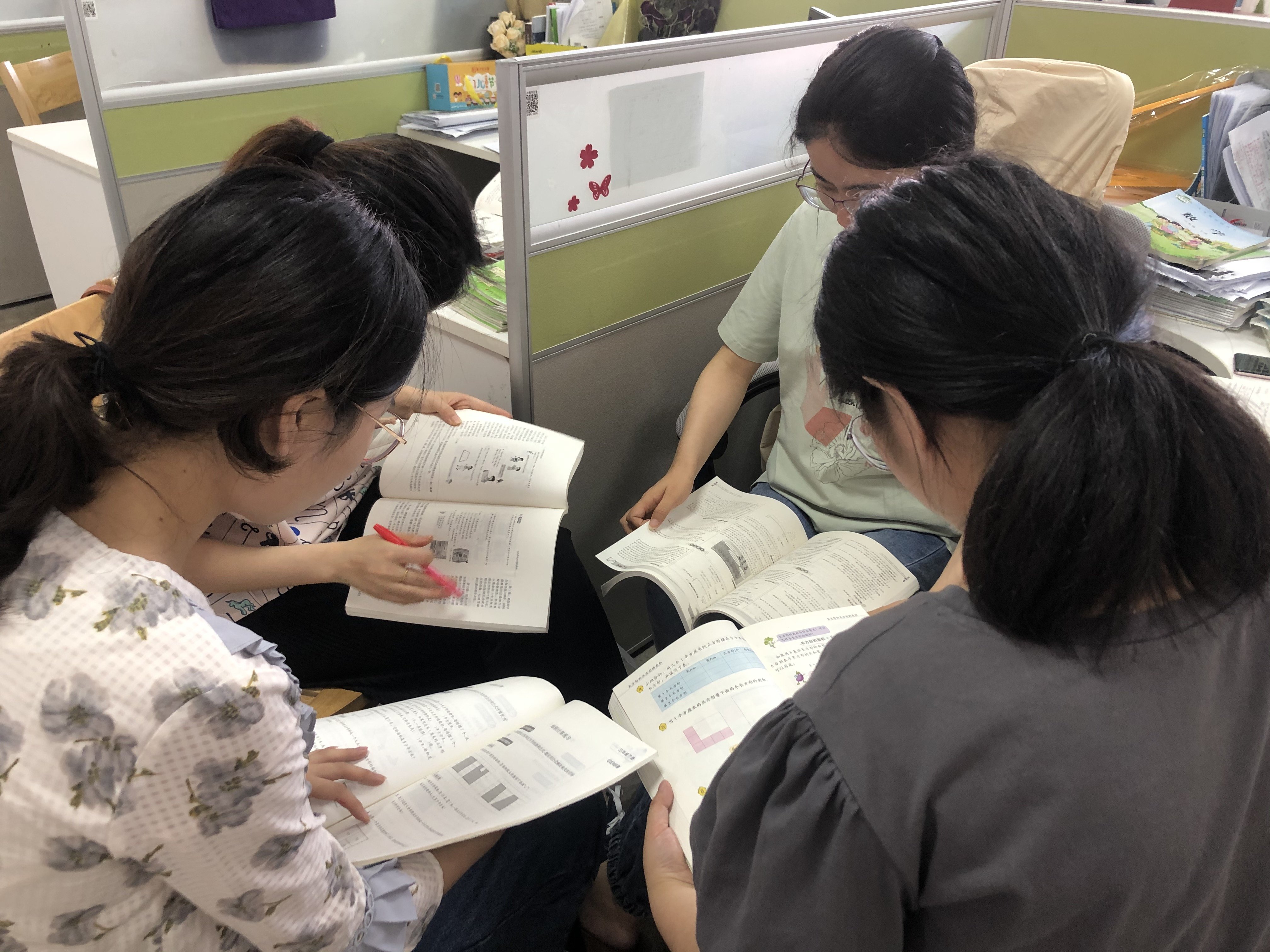 三数校本研修报导_html_7d05c63f.jpg