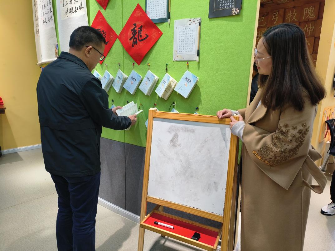 石榴花开丁小园_html_3284efc2.jpg