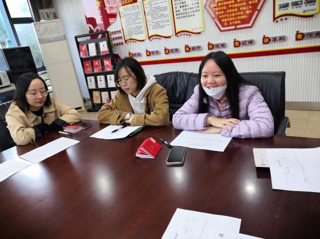【丁香汉声&middot;党建】丁家庄小学党支部召开接收王静同志为中共预备党员大会_html_m3fc49bde.jpg