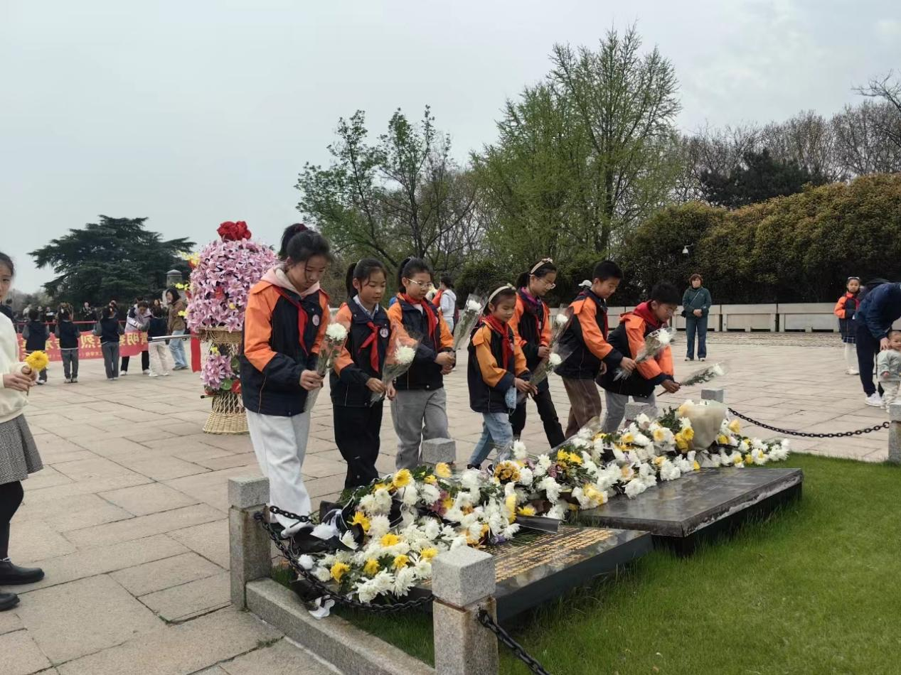 2024.05.13家长互助团雨花台活动（吴卓松）_html_m2ec1f55c.png