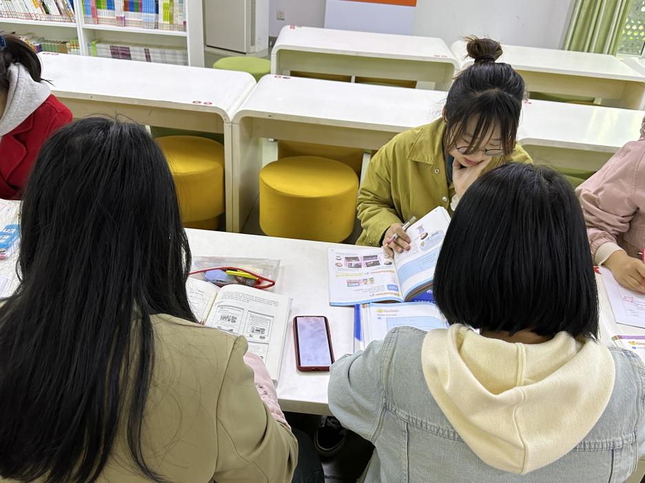 凝心聚力，笃行致远 4.24报道_html_m2f9192cb.jpg