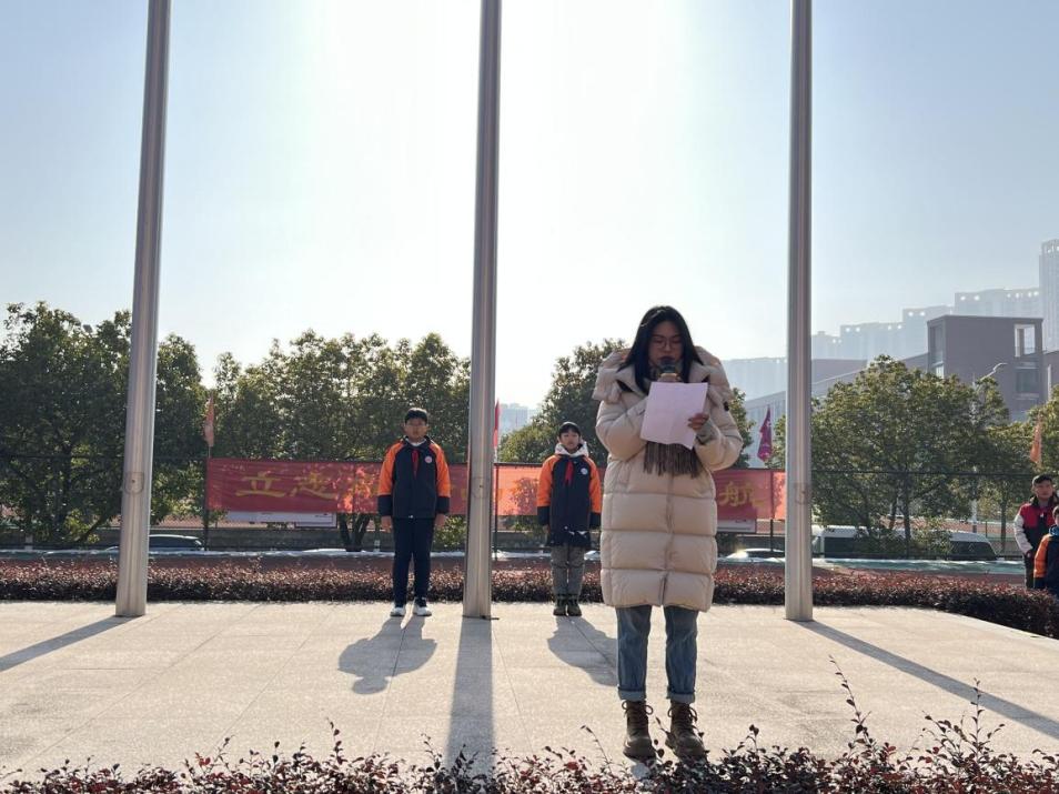 童心畅想 喜迎元旦(2)(1)_html_734f3b45.jpg