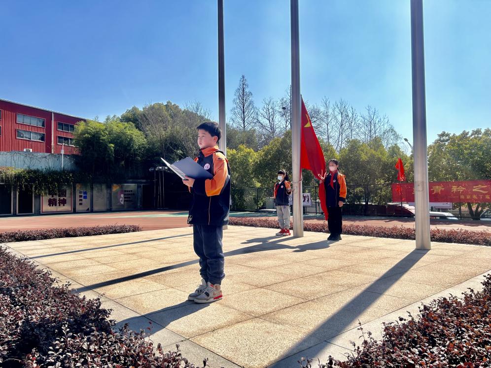 【丁香汉声·学生成长营】践行低碳环保，建设美丽家园_html_72006e5f.jpg