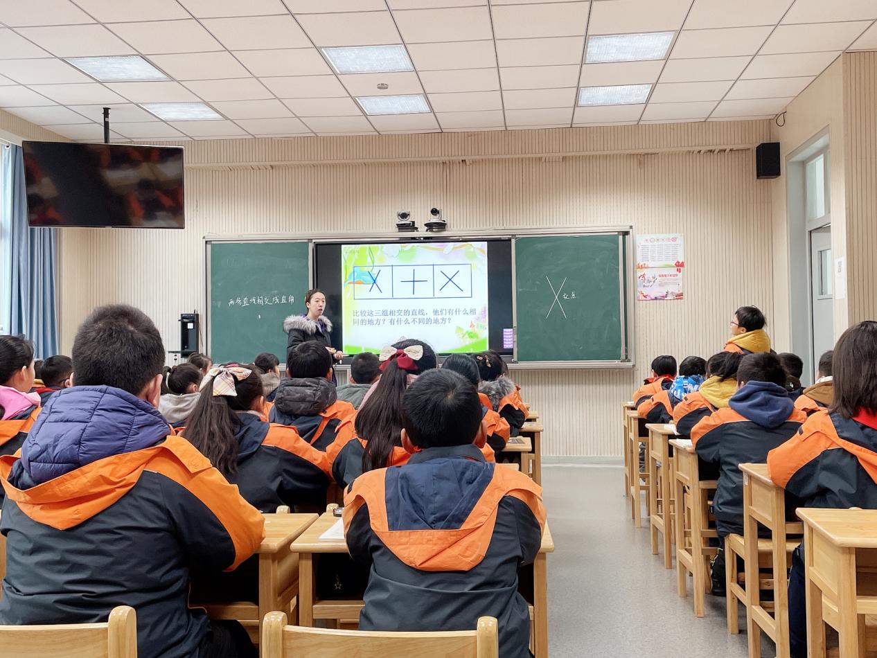 2021.12.15数学高段教研报道（李钰倩）_html_57a07839.jpg