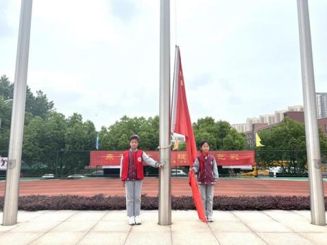 崔粲-【丁香汉声·心育】放飞心灵    快乐成长——记心理健康教育月系列主题活动2023.5.27_html_m49b75aba.jpg
