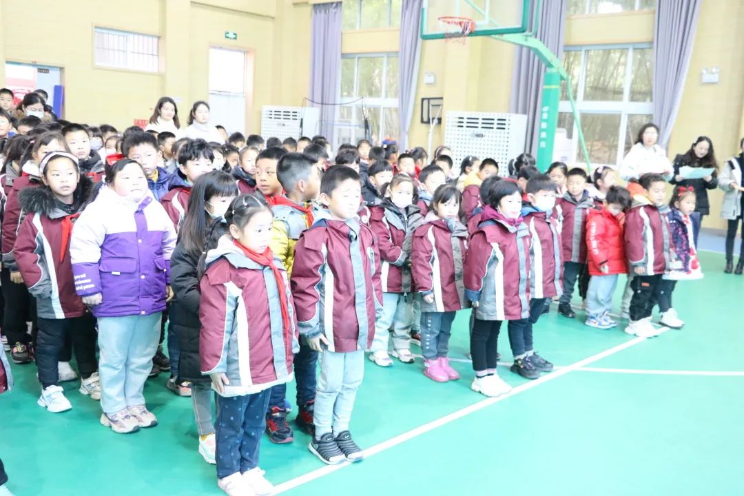 结业典礼_html_mf0ac970.jpg