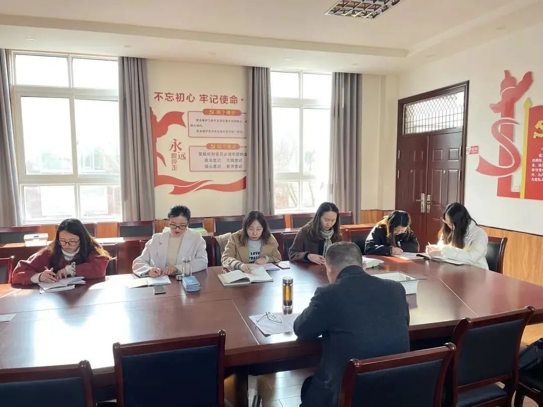 12月教学科研_html_m4c7c1377.jpg