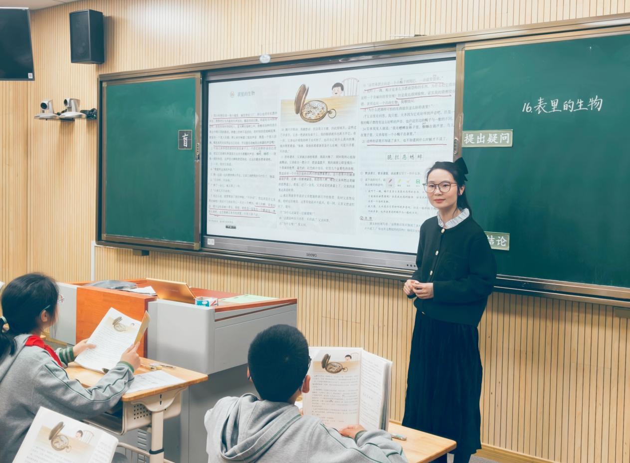 新建 DOCX 文档_html_3316b874.jpg