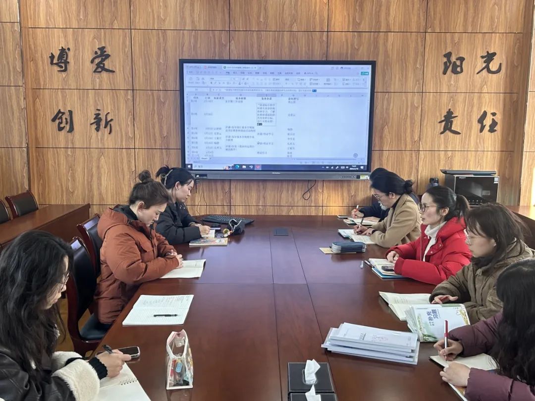 春光作序_html_m6f3cd5f8.jpg