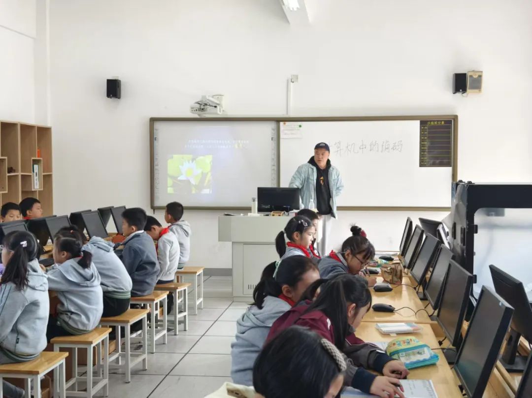 【书院紫金】以研促教 教研相长——紫金小学综合学科“知新课堂”系列活动（三）