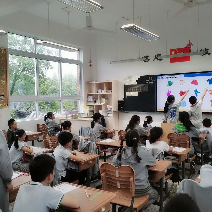 名师_html_m3a795d69.jpg