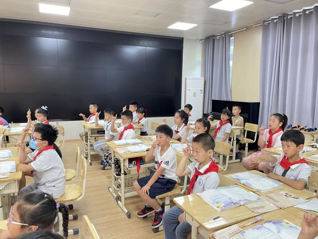 语文_html_m3a07c093.jpg