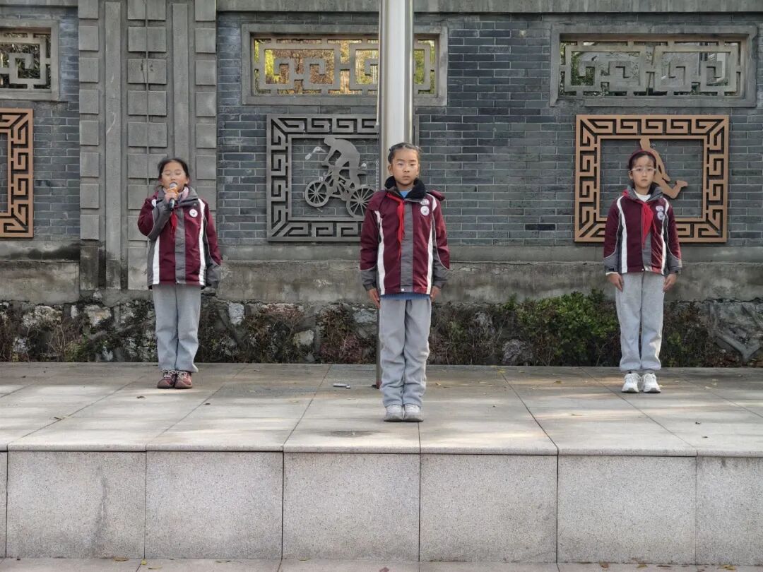 新建 DOCX 文档 (3)_html_m5d632123.jpg