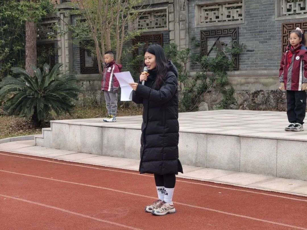 新建 DOCX 文档 (3)_html_546207da.jpg