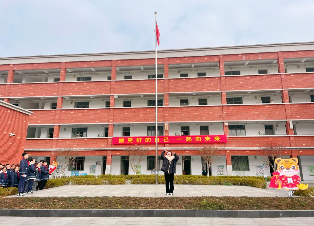 五下开学典礼报道_html_m325c463b.jpg