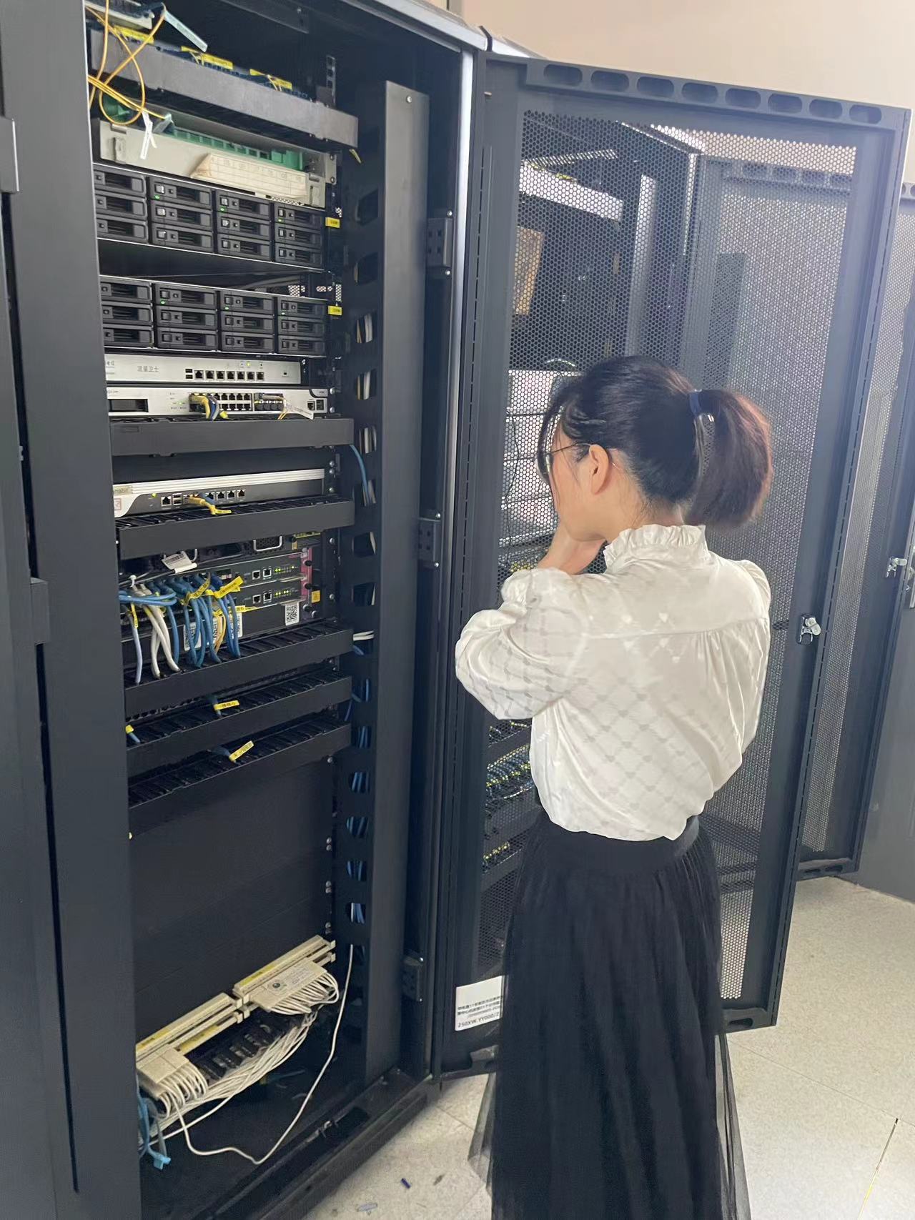 网络安全演练报道_html_m16dc89d9.jpg